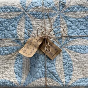 Vintage 1940s Hand Quilted Double Wedding Ring Quilt  70x86 Mid Century